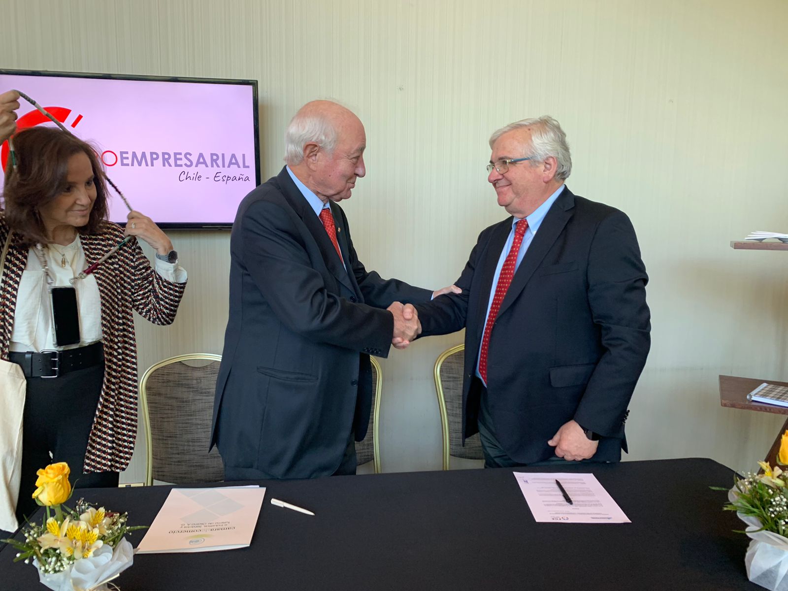 Codeproval y Fundación Chile-España firmaron convenio de colaboración
